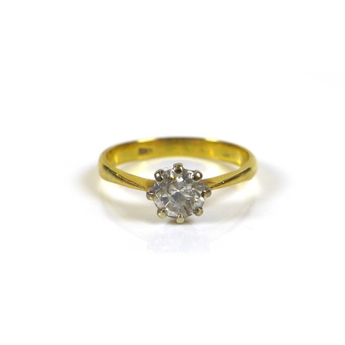 255 - An 18ct gold diamond solitaire ring, round cut diamond 5mm diameter, size O, 2.8g.