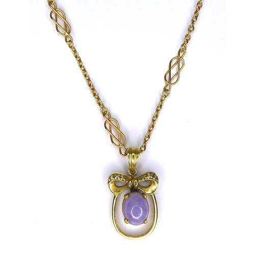 272 - An 18k yellow gold pendant necklace, of oval form with a bow surmount centered by a lavender coloure... 