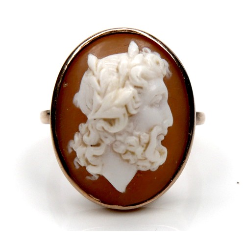 288 - A 19th century 18ct yellow gold cameo ring, carved with a bearded man in profile, 19 by 15mm, size O... 