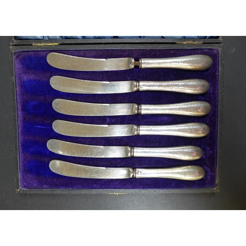 49 - A small group of silver and silver plated items, including a cased set of six silver handled butter ... 