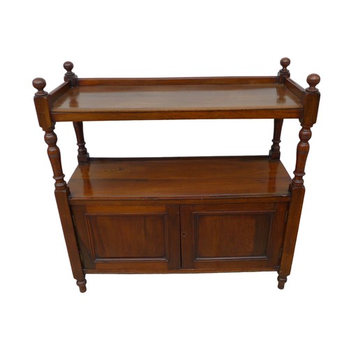 401 - An Edwardian mahogany buffet, two shelves, twin cupboard below, raised on turned feet.