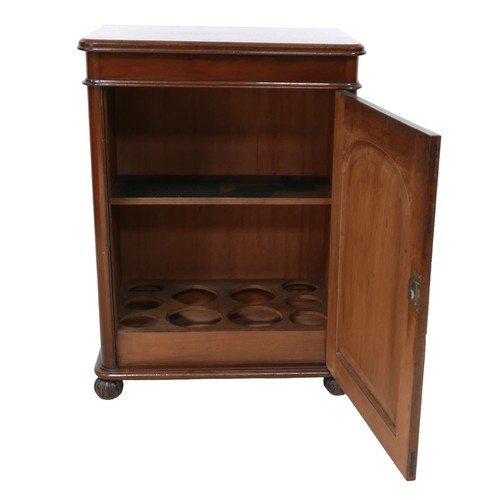 395 - A Victorian mahogany cupboard, single door opening to reveal a single shelf and bottle / decanter st... 