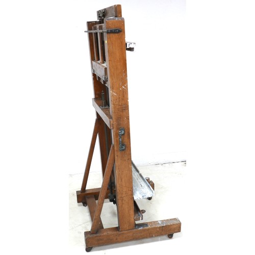 434 - A large oak Windsor & Newton ‘Improved Studio Easel’, circa 1910, with metal fittings, dual action b... 