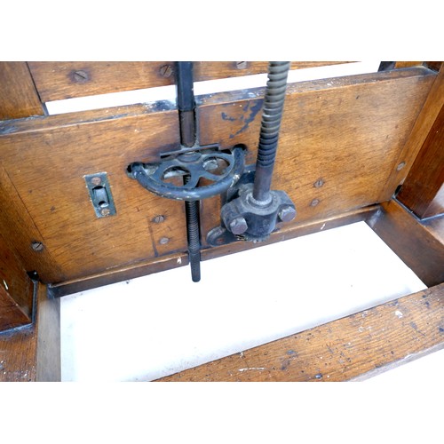 434 - A large oak Windsor & Newton ‘Improved Studio Easel’, circa 1910, with metal fittings, dual action b... 