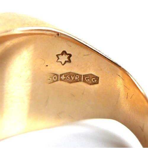 175 - An 18ct gold fancy signet ring, with initials 'AW' engraved, size Q/R, 8.2g.