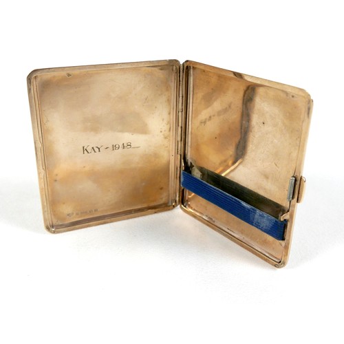 210 - A George VI 9ct yellow gold cigarette case, with engine turned decoration, engraved to inside cover ... 