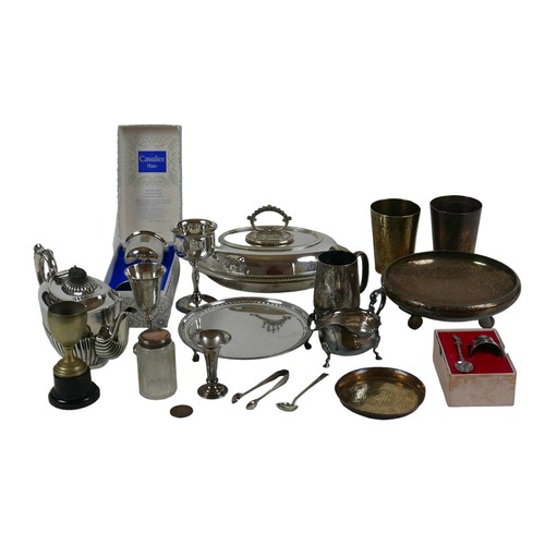 80 - A quantity of silver plated items, including teapot, tureen and cover, tray, vases, and goblets, tog... 