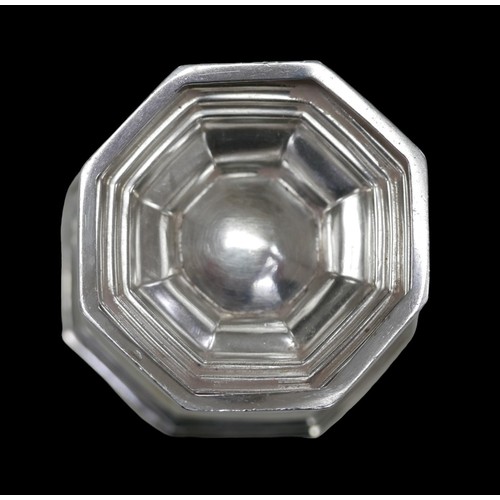 51 - A George VI silver sugar sifter, of octagonal form, Mappin & Webb, Birmingham 1939, 7toz, 8 by 21.5c... 