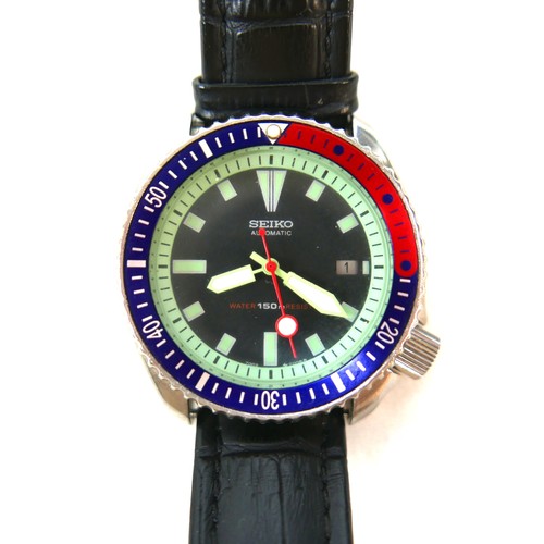 175 - A Seiko Automatic Pepsi dial gentleman's wristwatch, 42mm case, on black leather strap.