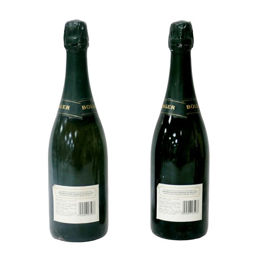 25 - Vintage Champagne: two bottles of 1992 Grande Annee Bollinger, slight damage to capsules, U: top of ... 