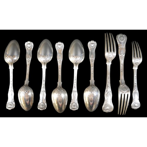 68 - Nine pieces of William IV silver Kings pattern flatware, comprising, six dessert spoons, two table f... 