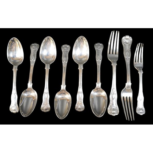 68 - Nine pieces of William IV silver Kings pattern flatware, comprising, six dessert spoons, two table f... 