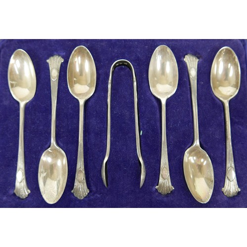 39 - A mixed collection of silver items, including two 'Mayflower' commemorative spoons, a cased set of A... 