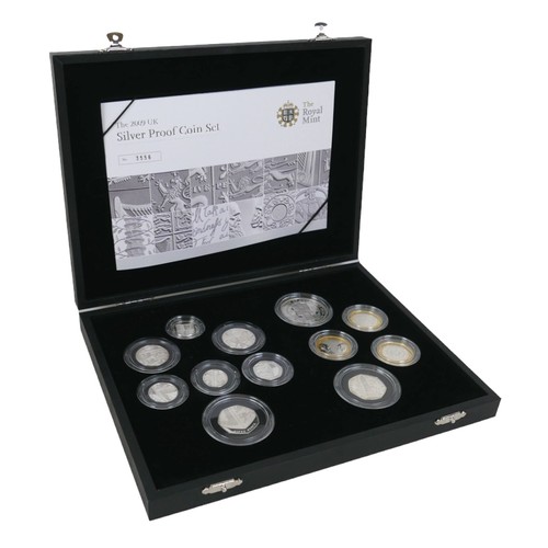 94 - A Royal Mint 2009 Silver Proof twelve coin set, no 3556, including a rare 2009 Kew Gardens 250th Ann... 