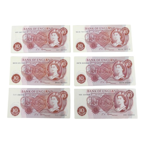 100 - A collection of fifty 10 shilling notes, Chief Cashier J S Fforde, in five sequential groups. (50)