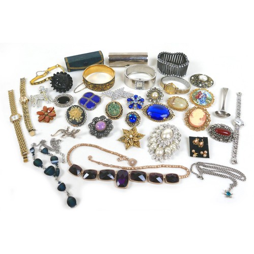 151 - A small group of costume jewellery, including a pair of 9ct gold cameo earrings, brooches, necklaces... 