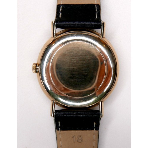 131 - A Omega Geneve 9ct gold cased gentleman's wristwatch, circa 1970s, circular silvered linen dial, gol... 