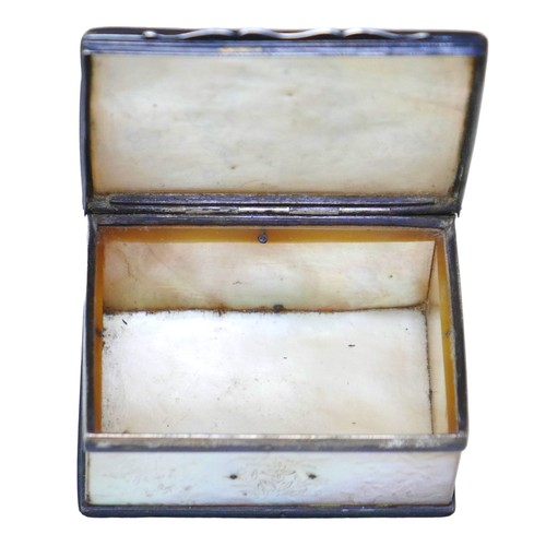 112 - A 19th century mother of pearl trinket box, with engraved decoration and white metal fittings, 6.5 b... 