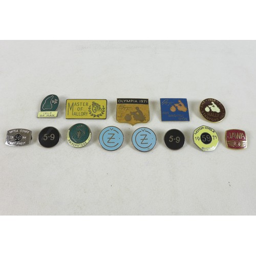 159 - A group of twelve vintage motorcycling badges.