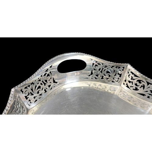 26 - A good quality Walker and Hall silver plated shaped tray with open work gallery, 60 by 40 by 8cm hig... 