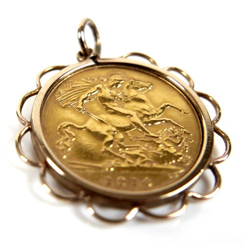 81 - A George V gold half sovereign, 1914, in a 9ct gold gold pendant mount, 5.2g total.