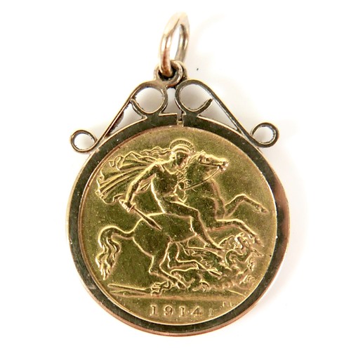 86 - A George V gold half sovereign, 1914, in a yellow metal pendant mount, 5.4g gross.