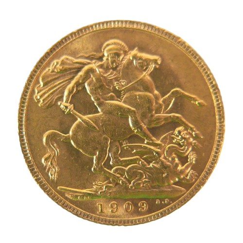 92 - An Edward VII gold sovereign, 1909.