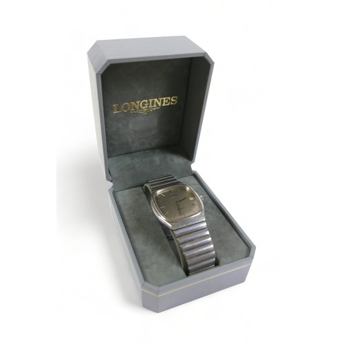 126 - A Longines Quartz stainless steel gentleman's bracelet wristwatch with date, 30mm case numbered 1881... 