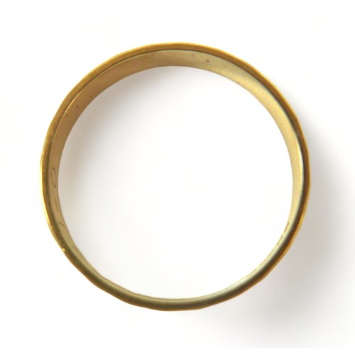 208 - Three 9ct yellow gold rings, 8.2 grams, sizes M and P