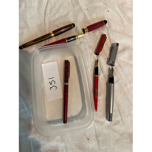 351 - 5 German fountain pens