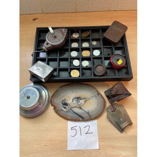 512 - Sundry items, coins, tray etc