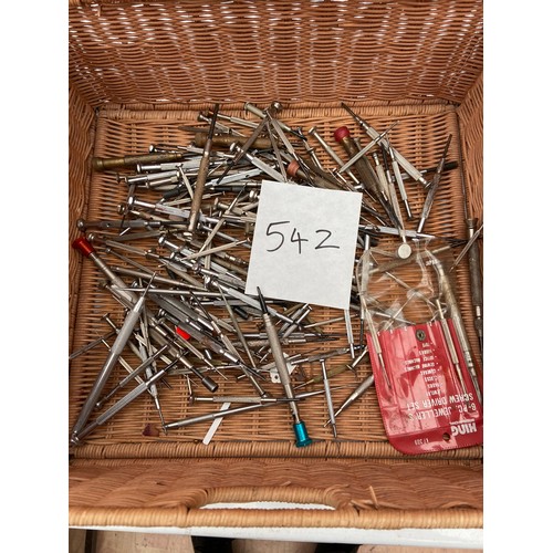 542 - Qty of precision screwdrivers