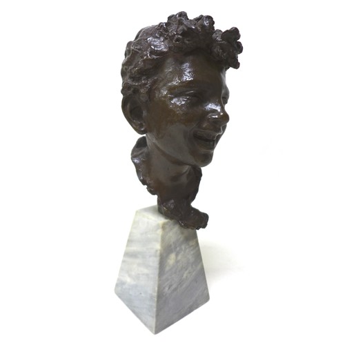 309 - Giuseppe Renda (Italian, 1859-1939): 'Laughing Neapolitan boy' (La Risata), a bronze head and should... 