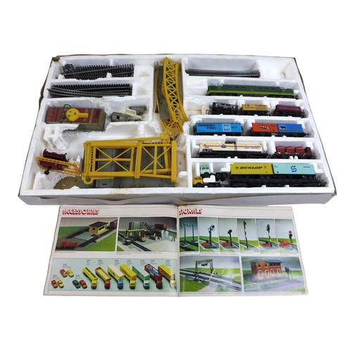 189 - Two Lima OO gauge boxed sets, 'Super Freight Liner Terminal'. (2)