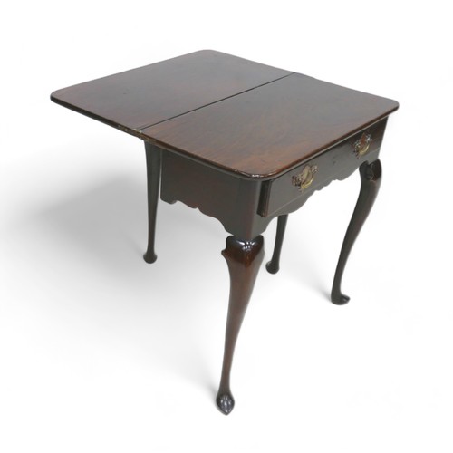 629 - An early Georgian mahogany side table, with folding table top surface, gate leg action, with single ... 