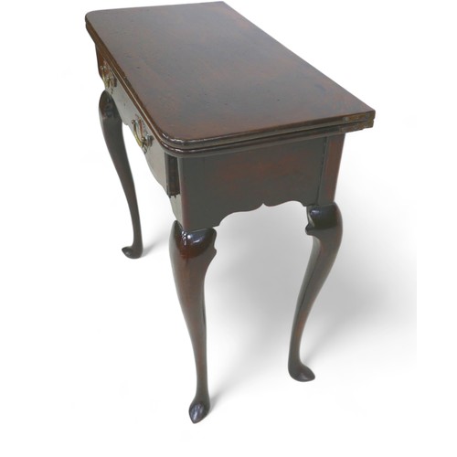 629 - An early Georgian mahogany side table, with folding table top surface, gate leg action, with single ... 