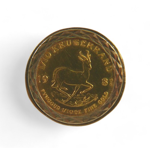 93 - A 1981 1/10 Krugerrand (fine gold 1/10 oz) set in a gents 9ct gold ring, total weight 7g.