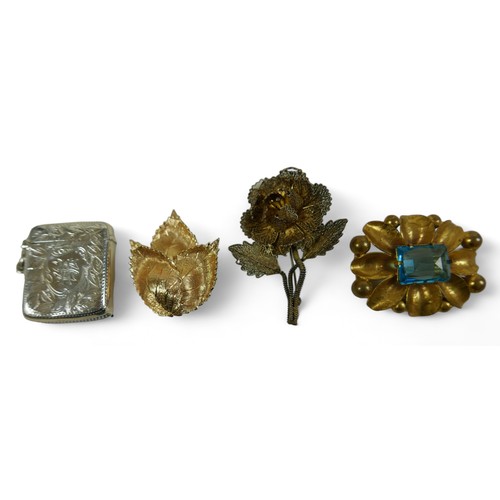 163 - A small group of gold, silver, and gilt metal jewellery, comprising several pairs of mother of pearl... 