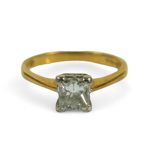 225 - An 18ct yellow gold and diamond solitaire ring, the single princess-cut square stone approx. 0.5ct, ... 