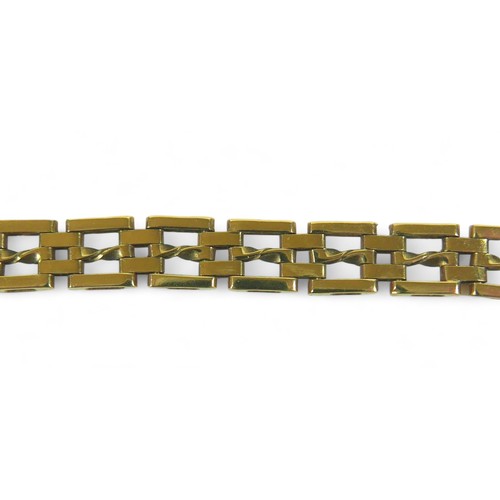 153 - A three-bar gate 9ct gold bracelet, the central link with twist detail, 17cm long, 9.1g.