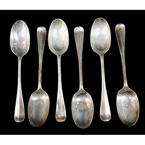 35 - Six silver rats tail teaspoons and a single spoon, total 168g.