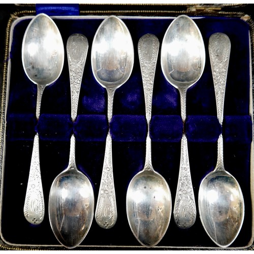 9 - A set of twelve silver teaspoons, G.M.J., London 1895, together with two silver sugar nips, a silver... 