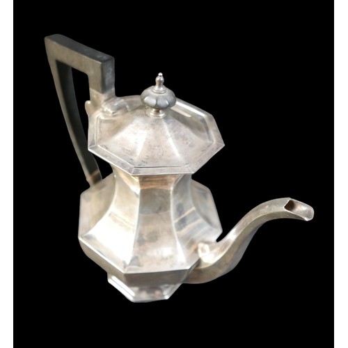 16 - A George V silver coffee pot, Walker and Hall, Sheffield 1922, 754g / 24.2toz, 24 by 13 by 23cm high... 