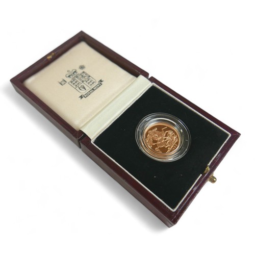 124 - An Elizabeth II gold proof sovereign, 1993, Royal Mint issue, boxed with certificate No 1509.