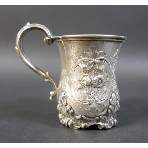 13 - Three Victorian and Edward VII silver presentation tankards, largest 9 by11cm high, combined weight ... 