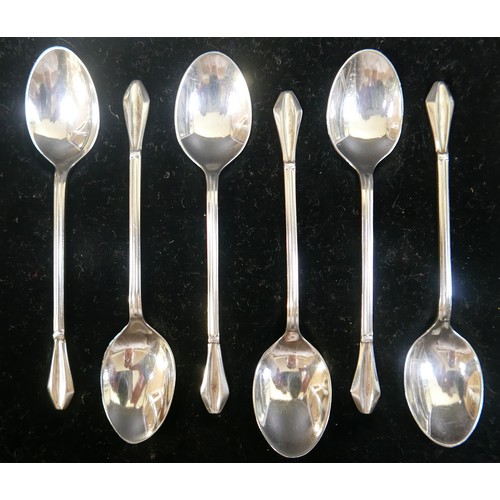 43 - A collection of assorted silver items, to include two boxed sets of coffee spoons, a cruet set, a we... 