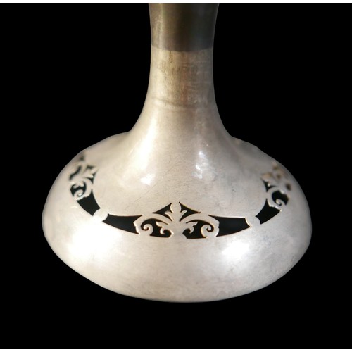 30 - An Edwardian silver comport, with pierced decoration and foliate clasped rim, William Mammatt & Son,... 