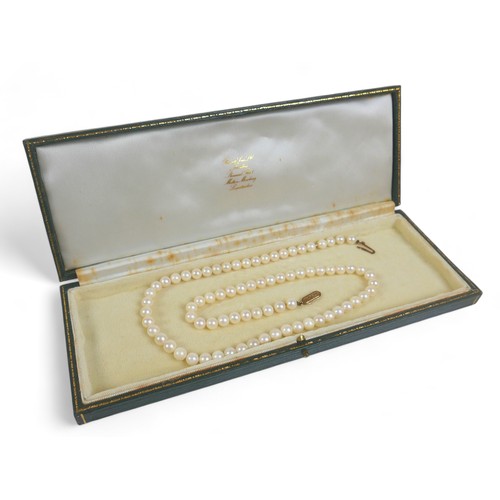 55 - A small collection of jewellery, including a pearl necklace with 9ct gold clasp, an 18ct gold watch ... 