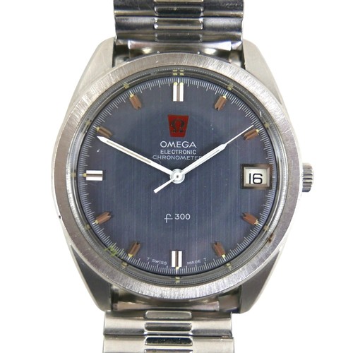 105 - An Omega Electronic F300 Seamaster Chronometer stainless steel gentleman's bracelet wristwatch, circ... 