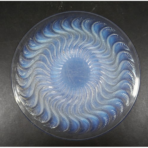 246 - A Rene Lalique clear and opalescent glass bowl, circa 1930s, coupe-ouverte shape, in the 'Actinia' p... 